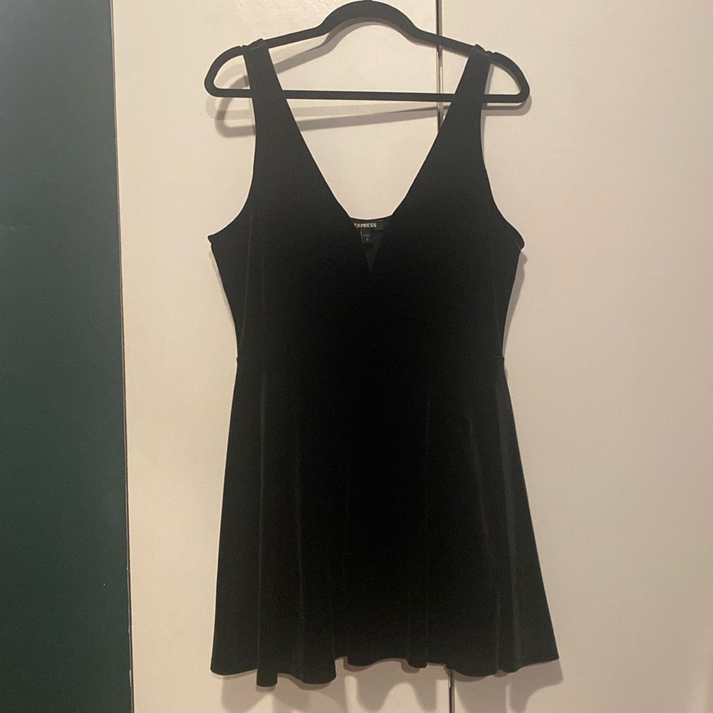 Express deep v mini